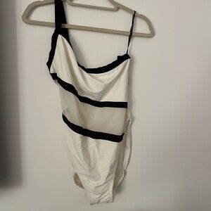 NWT La Blanca Sexy One Piece Swimsuit